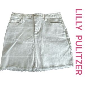 LILLY PULITZER Kooper Skirt in White Denim, Size 6.